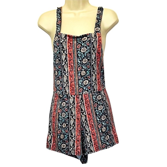 Michael Lauren Ridley Shorts Overalls in Boho South, Size Medium, NWT - Picture 5 of 10